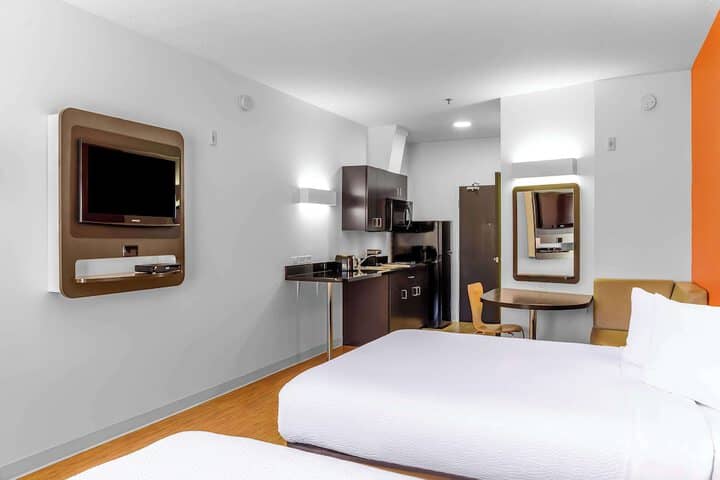 Room 17 of 25